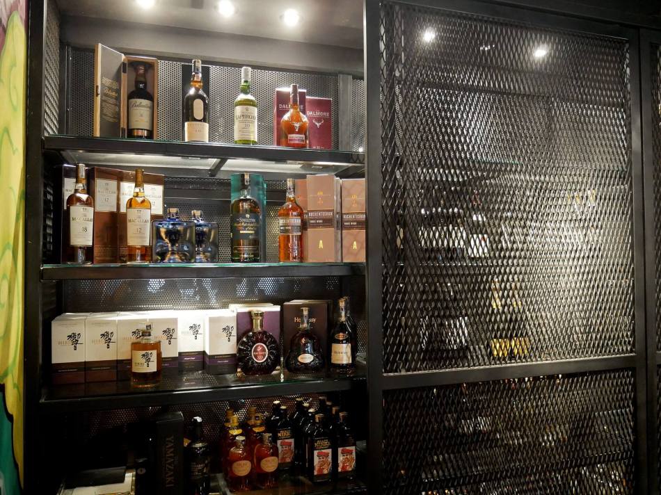 As Kouzu is also as much of a bar as it is a restaurant, there's a wide choice of alcohol available!